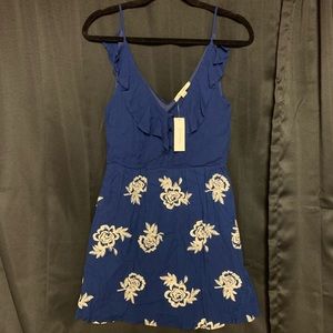 New Blue floral embroidery dress